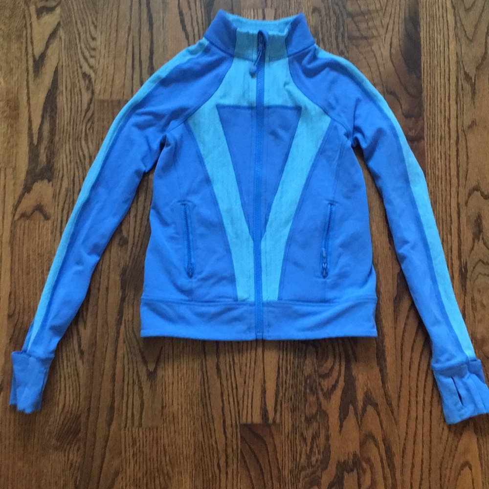 Like new Ivivva jacket, sz 8